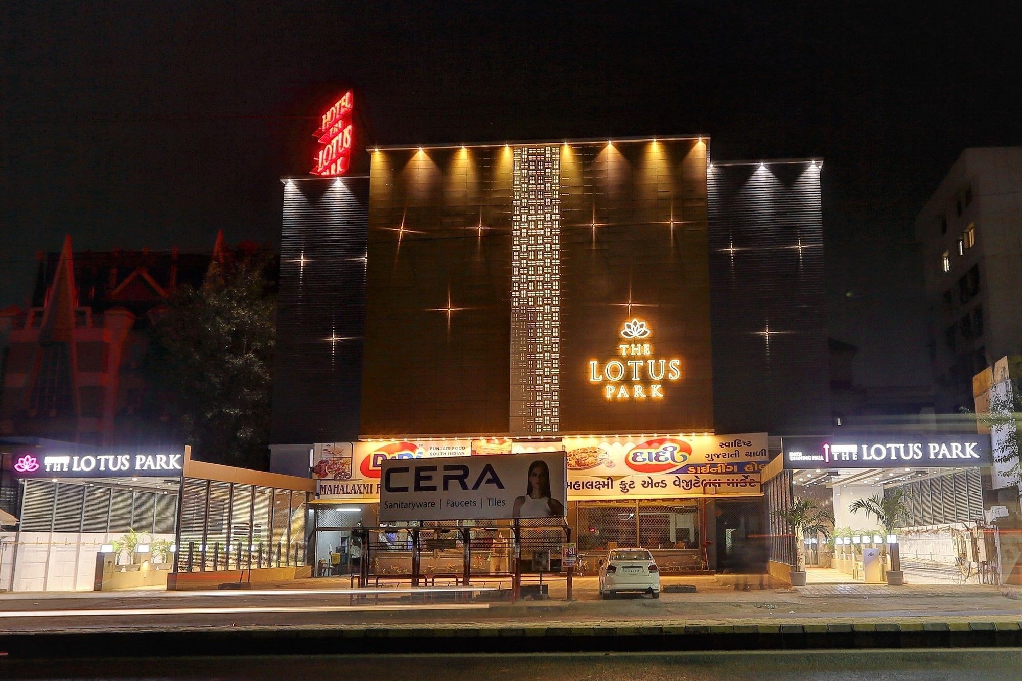 Hotel The Lotus Park Ahmedabad Exteriör bild