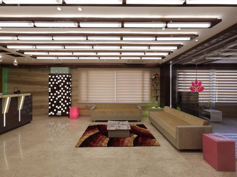 Hotel The Lotus Park Ahmedabad Exteriör bild